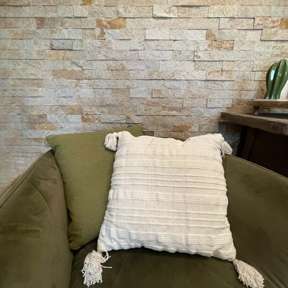 Chloe Párna 2-Photoroom