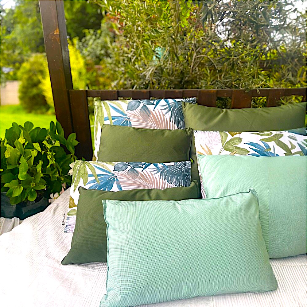 St Maxime párna 1-Photoroom