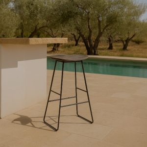 teak fekete bárszék-Photoroom