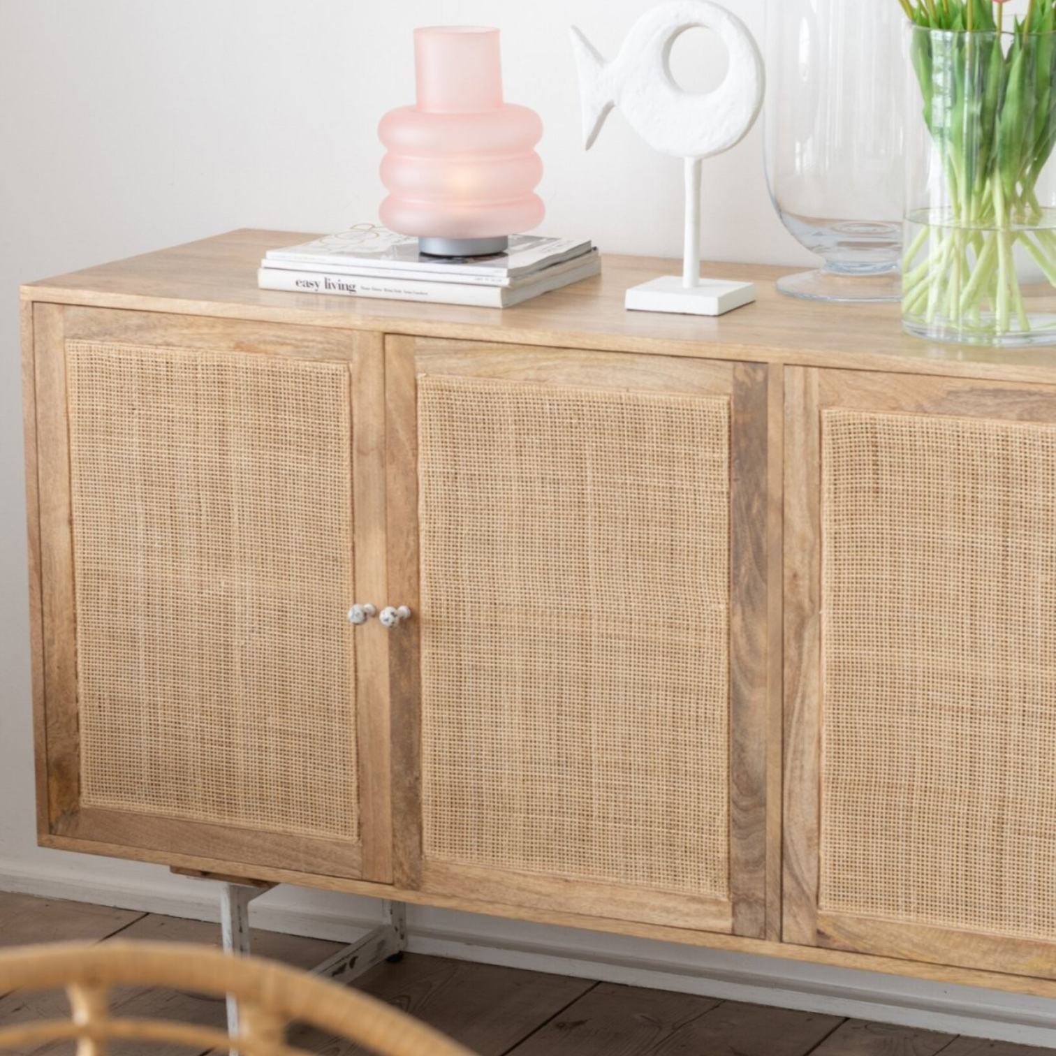 Solana mangófa–rattan komód 10